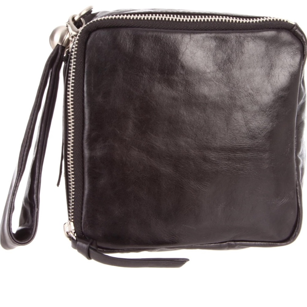 HOBO Samantha black leather wristlet